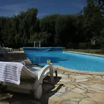 Charming With Swimming Pool In شاليه كويند
