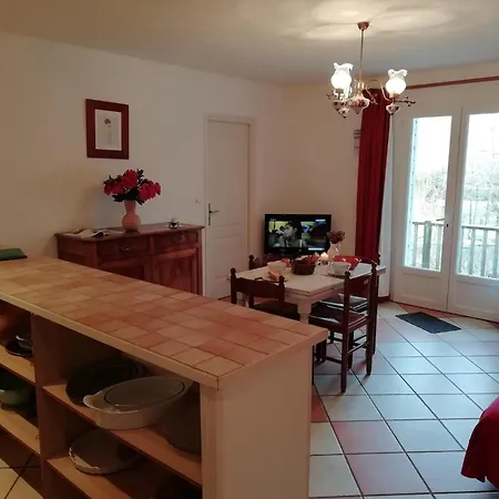 Charming With Swimming Pool In