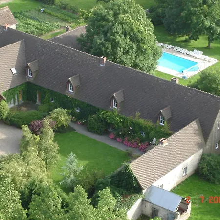 Chalet Charming With Swimming Pool In *