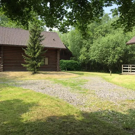 Charming With Swimming Pool In Chalet