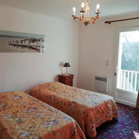 Chalet Charming With Swimming Pool In *