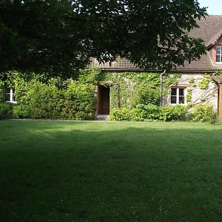 Chalet Charming With Swimming Pool In *
