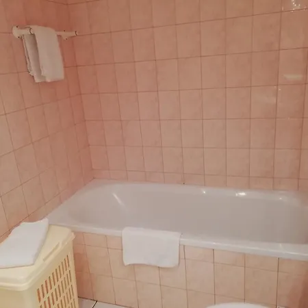 Charming With Swimming Pool In Chalet Quend