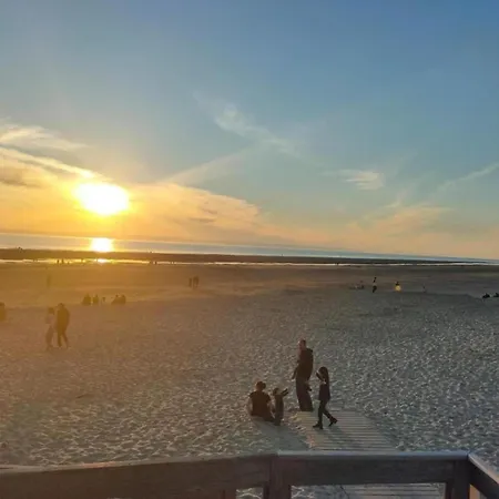 Charming With Swimming Pool In Chalet