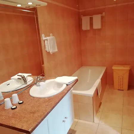 Charming With Swimming Pool In