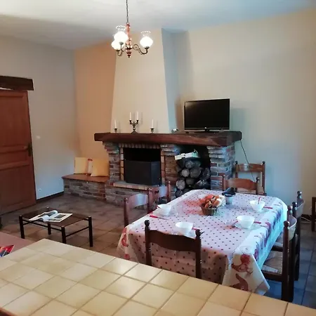 Charming With Swimming Pool In Chalet Quend