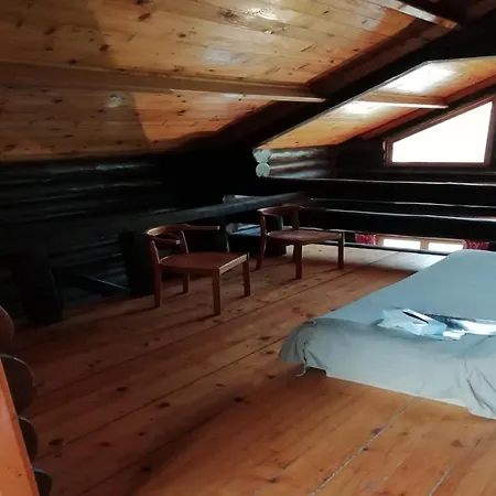 Chalet Charming With Swimming Pool In