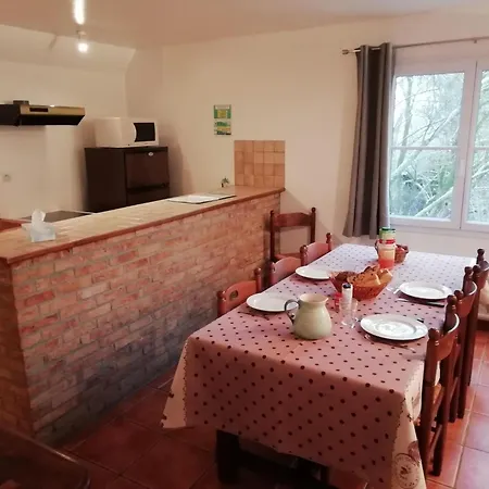 Charming With Swimming Pool In Domek alpejski Quend