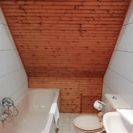 Σαλέ Charming With Swimming Pool In