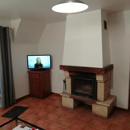 Domek alpejski Charming With Swimming Pool In *