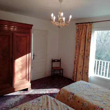 Chalet Charming With Swimming Pool In