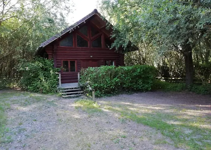 Chalet Charming With Swimming Pool In *