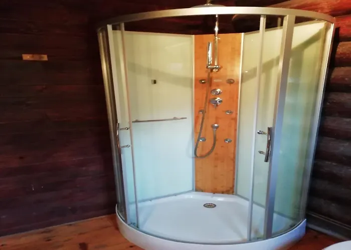 Charming With Swimming Pool In