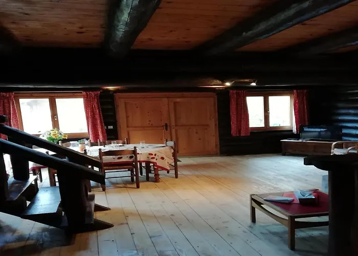 Chalet Charming With Swimming Pool In