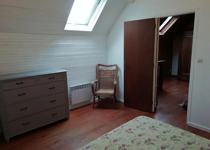 Charming With Swimming Pool In Chalet Quend