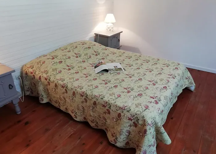 Chalet Charming With Swimming Pool In *