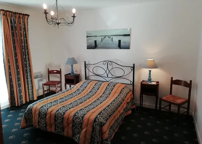 Chalet Charming With Swimming Pool In