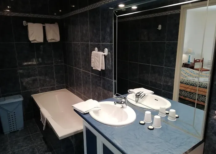 Chalet Charming With Swimming Pool In *